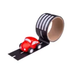 Snelweg tape met autootje - Kleur auto willekeurig geleverd.
