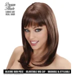 Hogere kwaliteit bruine pruik Ashley met een golvende steil en pony  - Widmann Pro Dream Hair