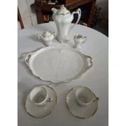 Königlich privilegierte Porzellanfabrik Tettau	Mokkaservies Daphne Goud 18 delig	Tettau Antiquariat		Handarbeid