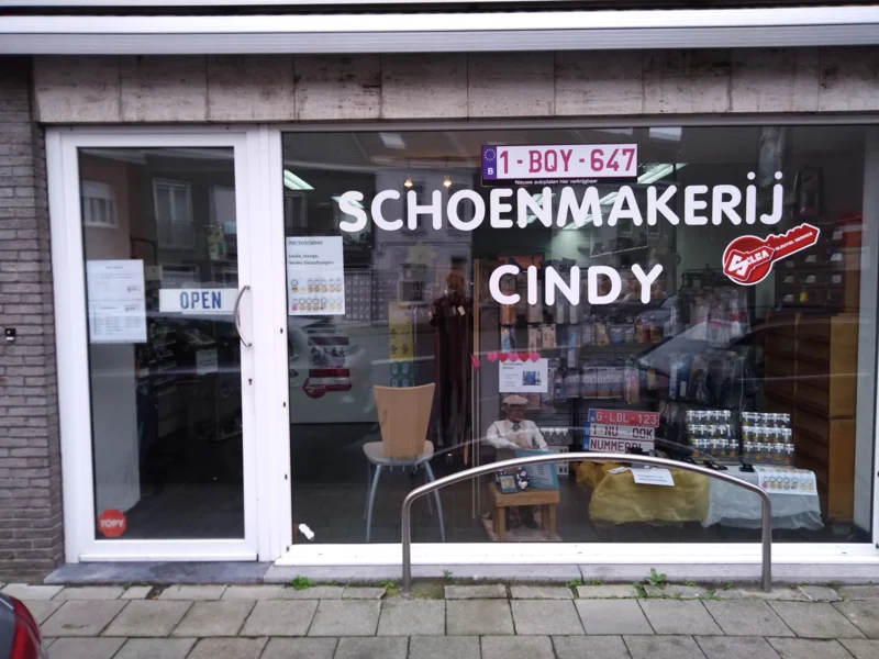 Header Schoenmakerij Cindy in Tielt