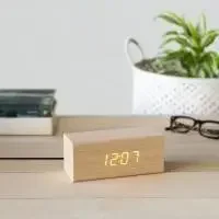 Houten Wekker Klok met Rode LED Display met USB Kabel 16 x 6 x 6cm