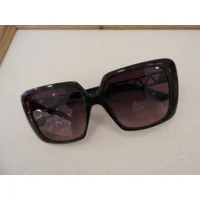 GU7689 52F