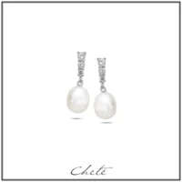 Juwelenset Cheté ketting en oorhanger met zoetwaterparels en zirconen CL6061-0558