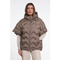 Rino & Pelle Vest: Hilary, Toffee kleur, aangesneden mouw ( RINO.107 )