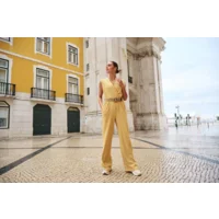 Esqualo Jumpsuit: Geel mouwloos, met riem ( ESQ.305 )