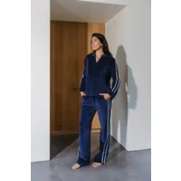 Aliece et Maman Kate homewear in blauw