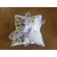 Lavendelzakje klein  (2stuks) 10 x 10 cm + etherische olie lavenedel  30 ml La Drome Laboratoire