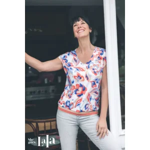 She Goes LaLa  Dames bloes: Koraal, V hals ( SHE.21 )