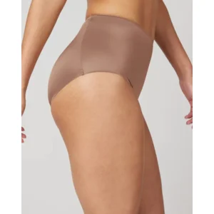 Spanx Shaping Satin corrigerende slip in donker huidskleur