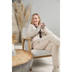 Mona Lisa Gilet: Ecru, met knopen, merino wol ( MONA.173 )