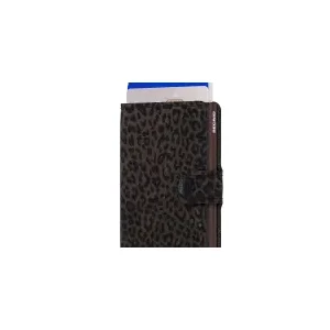 Secrid wallet Leo brown