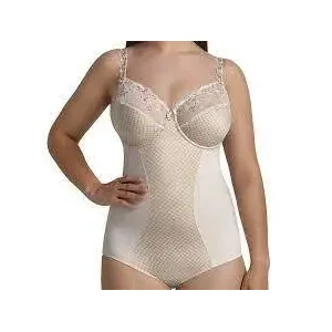 Rosa Faia beugelbody Josephine kleur Pearl rose 3474