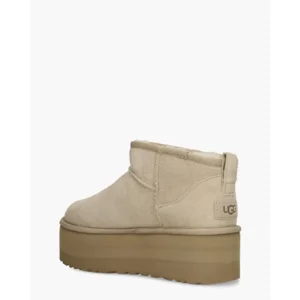 UGG Classic Ultra Mini Platform Boot Sand Dames Enkelboots