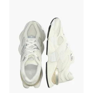 New Balance 9060 Off-White/Zilver Herensneakers
