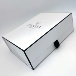 Panda Gin Luxury White Giftbox Profiel