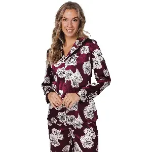 Pastunette Dames pyjama: Bordeaux, Satijn, doorknoop model ( PAS.124 )