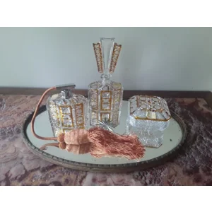Bormo Morgenrood  met origineel Art Deco Boudoirset kristal ca 1930