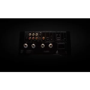 NAD C700 V2