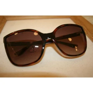 GU7748 52F