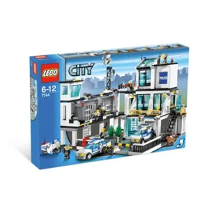 LEGO City - Politiebureau Hoofdkwartier - 7744 (2de HANDS product)