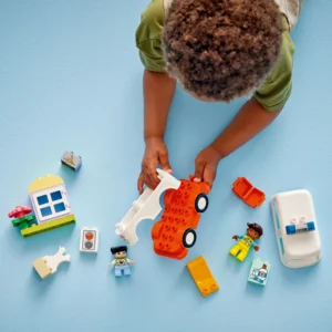 LEGO® 10447 DUPLO® Ambulance met chauffeur