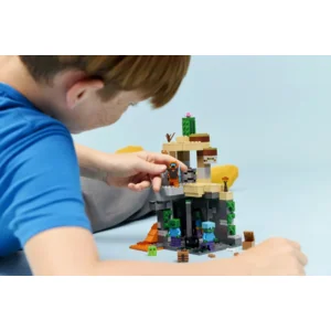 LEGO® 21587 Minecraft® Zombiekerker