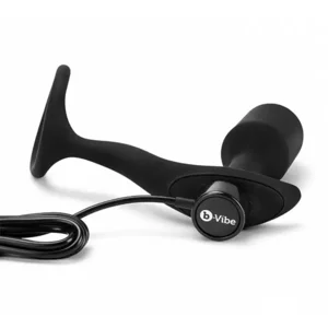 B-Vibe Vibrerende Snug Buttplug & Tug M