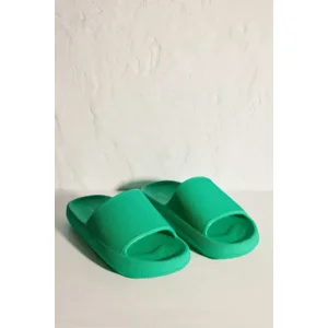 Ysabel Mora Slip On teenslippers in groen