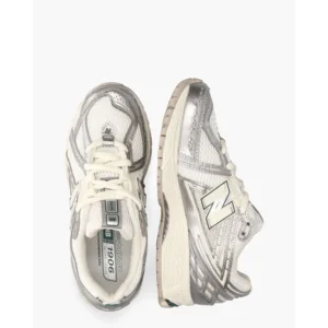 New Balance M1906REE Damessneakers