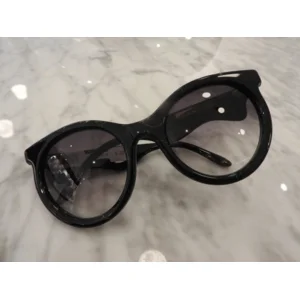 THOUGHTFUL Black Marble