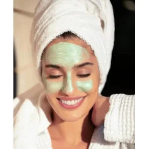 AHAVA Mineral Mud Brightening & Hydrating Facial Treatment