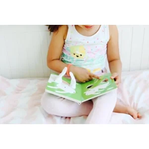 Boek - Knuffel me - Kleine puppy - Met vingerpopfunctie