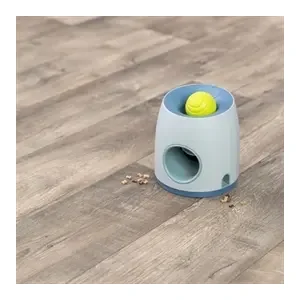 TRIXIE DOG ACTIVITY STRATEGIESPEL BALL&TREAT LICHTGRIJS / BLAUW 17X17X18 CM