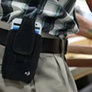 Nite Ize Fits All Holster Verticale telefoon Tasje XL- Zwart CCFXL-01-R3