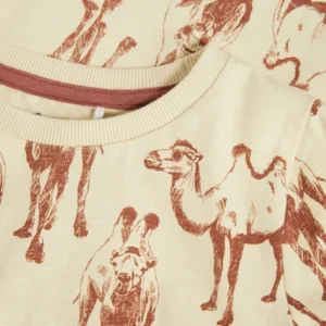 Minymo Jongens Beige Tshirt Korte Mouwen Kamelen Print
