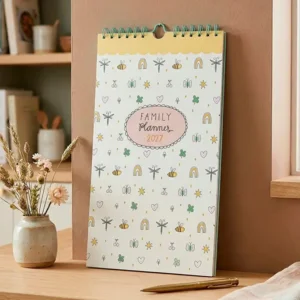 Familieplanner / kalender - Doodle figuurtjes - 2027 - 04-KAL.FS.2711