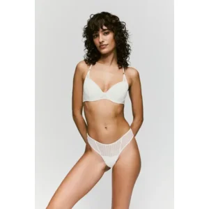 Sarda Radia string in ivoor