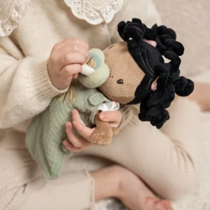 Pop - Baby Evi - In draagmand - Met toebehoren