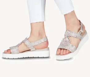 Sandalen met plateauzool bij Shopa