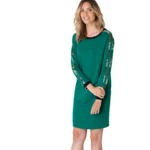 Groene jurk met fantasiestreep op de mouw 44