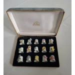 Lindner Bavaria porzellan 	Doos 15 stuks vingerhoedjes bloemen			Handarbeid