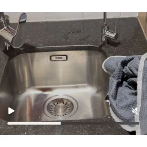 Afwasbak schoonmaken na met Ha-Ra