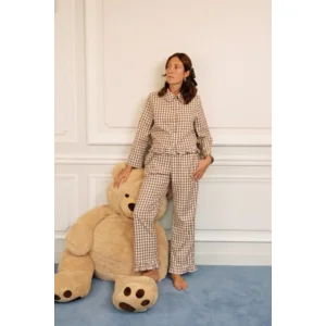 NanyBlouses Le Vichy Latte damespyjama in bruin en wit