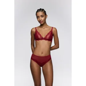 Sarda Nasim taileslip in bordeaux