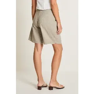 Para Mi Linnen Short: Mira, flowy linnen, Sand kleur ( zie vierde foto ) ( PARA.415 )