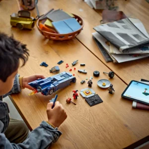 LEGO® 76274 Batman™ met de Batmobile™ vs. Harley Quinn™ en Mr. Freeze™