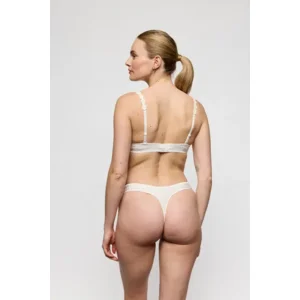 Marie Jo – Avero – String – 0600410 – Ivory Petale.