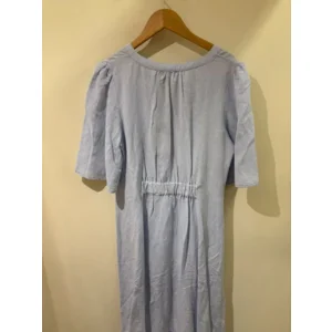 Punto Dames kleed: Kate, Licht Blauw ( ONE.85 )