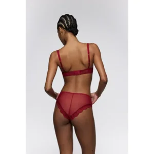 Sarda Nasim taileslip in bordeaux