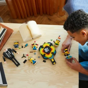 LEGO® 75582 Rise of Gru - Bouwbare Gru en Minions